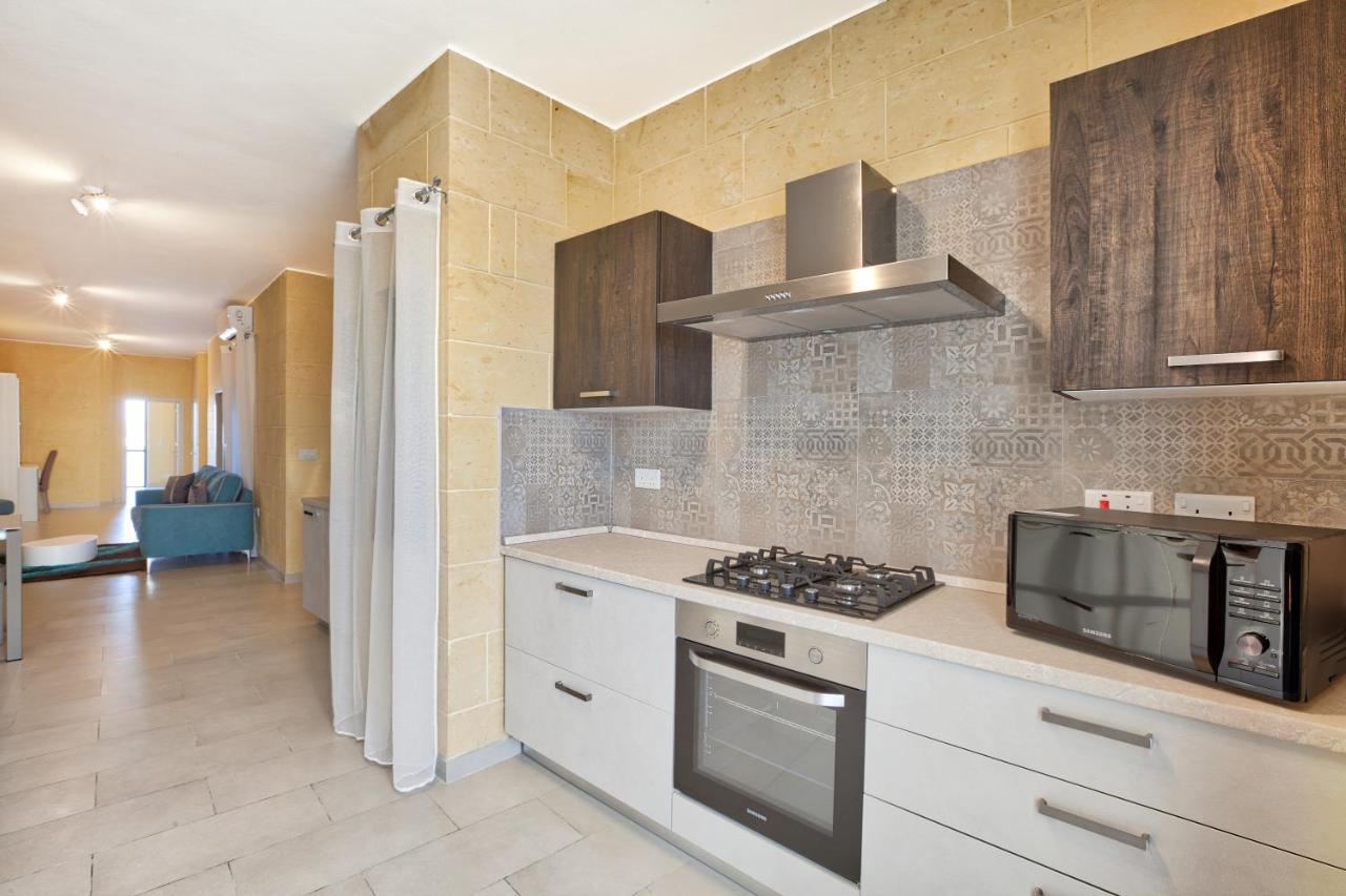 Ferienwohnung Summer Fields Penthouse With Amazing Views Sannat Exterior foto