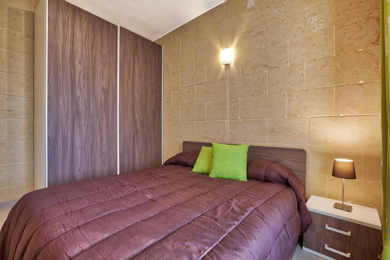 Ferienwohnung Summer Fields Penthouse With Amazing Views Sannat Exterior foto